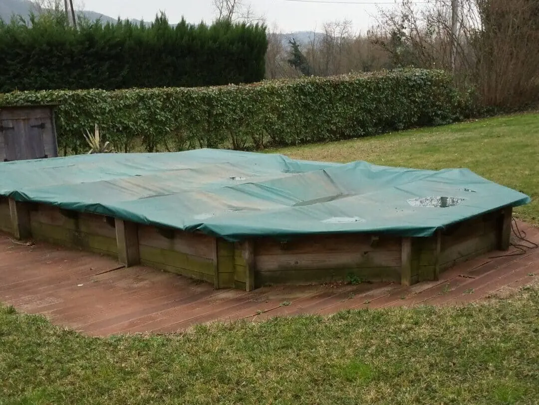 Avant-Piscine-coque-abri-piscine-Tupin (1)