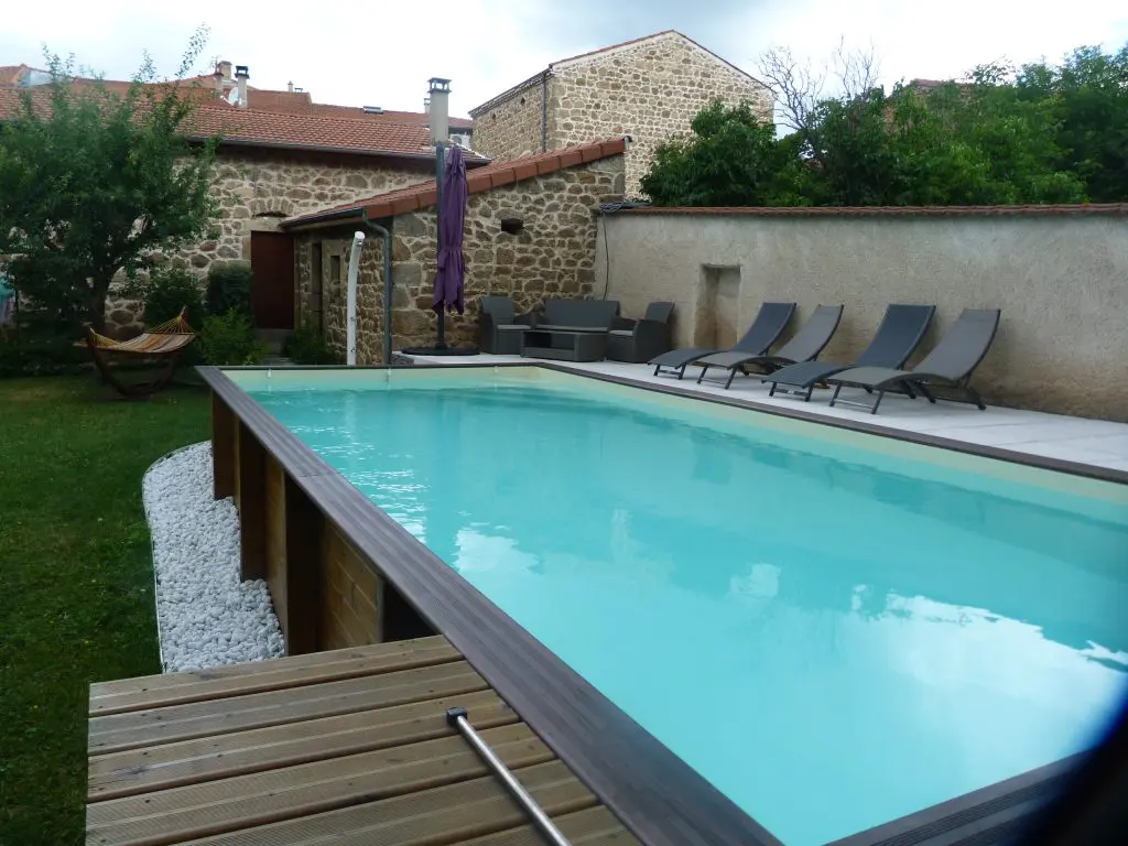 piscine bois réalisé par le pisciniste pepivert aquasun à saint michel sur rhone
